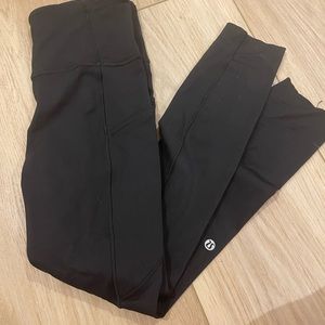 Black Lululemon leggings